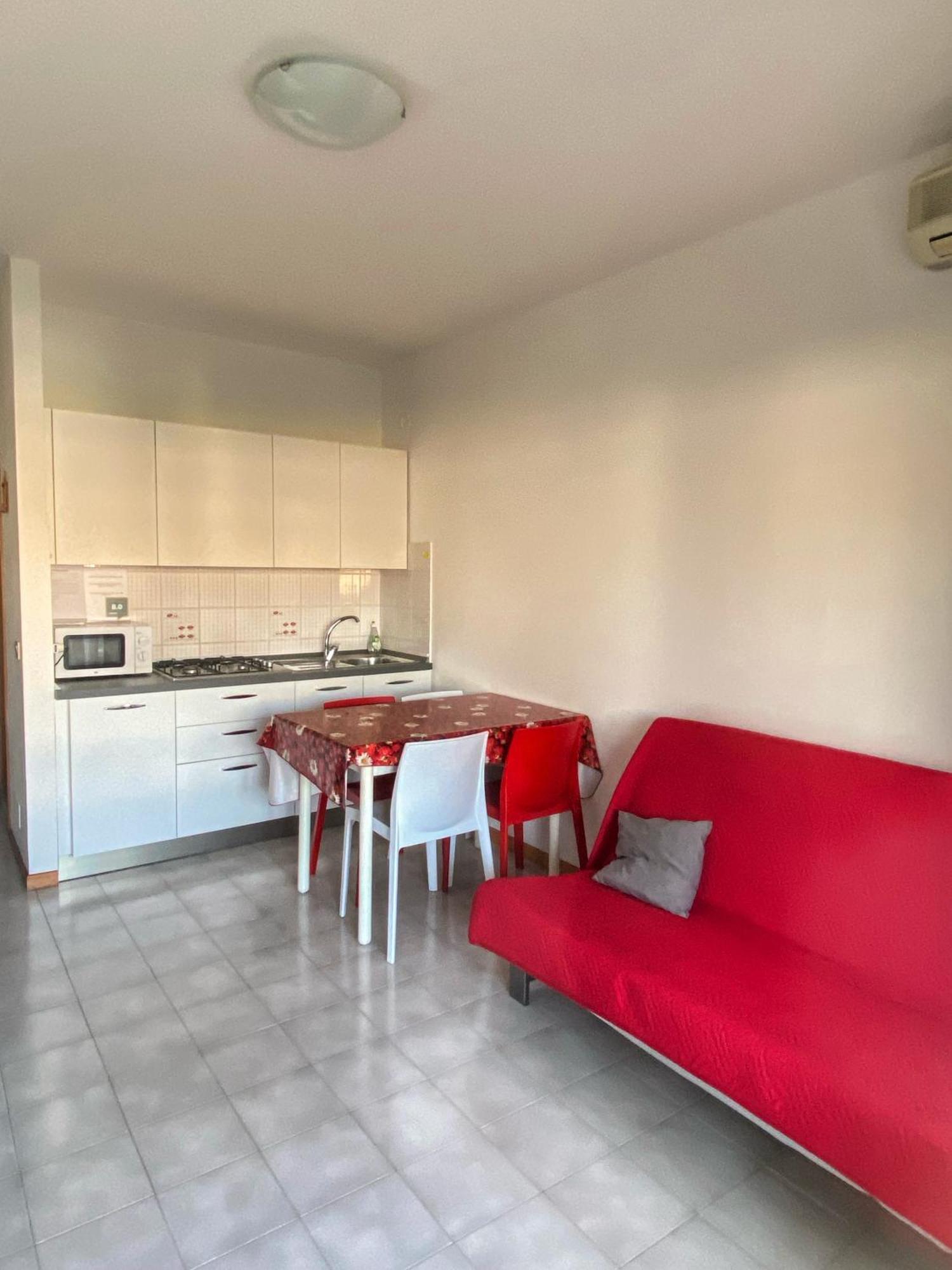 Grazioso Appartamento N 76 A 100Mt Dal Mare Bibione Exterior photo