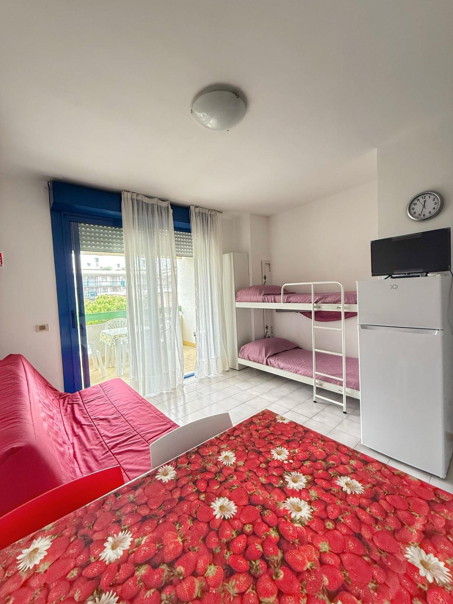 Grazioso Appartamento N 76 A 100Mt Dal Mare Bibione Exterior photo